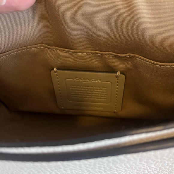 Coach Cream Saddle Bag - Picture 6 of 6